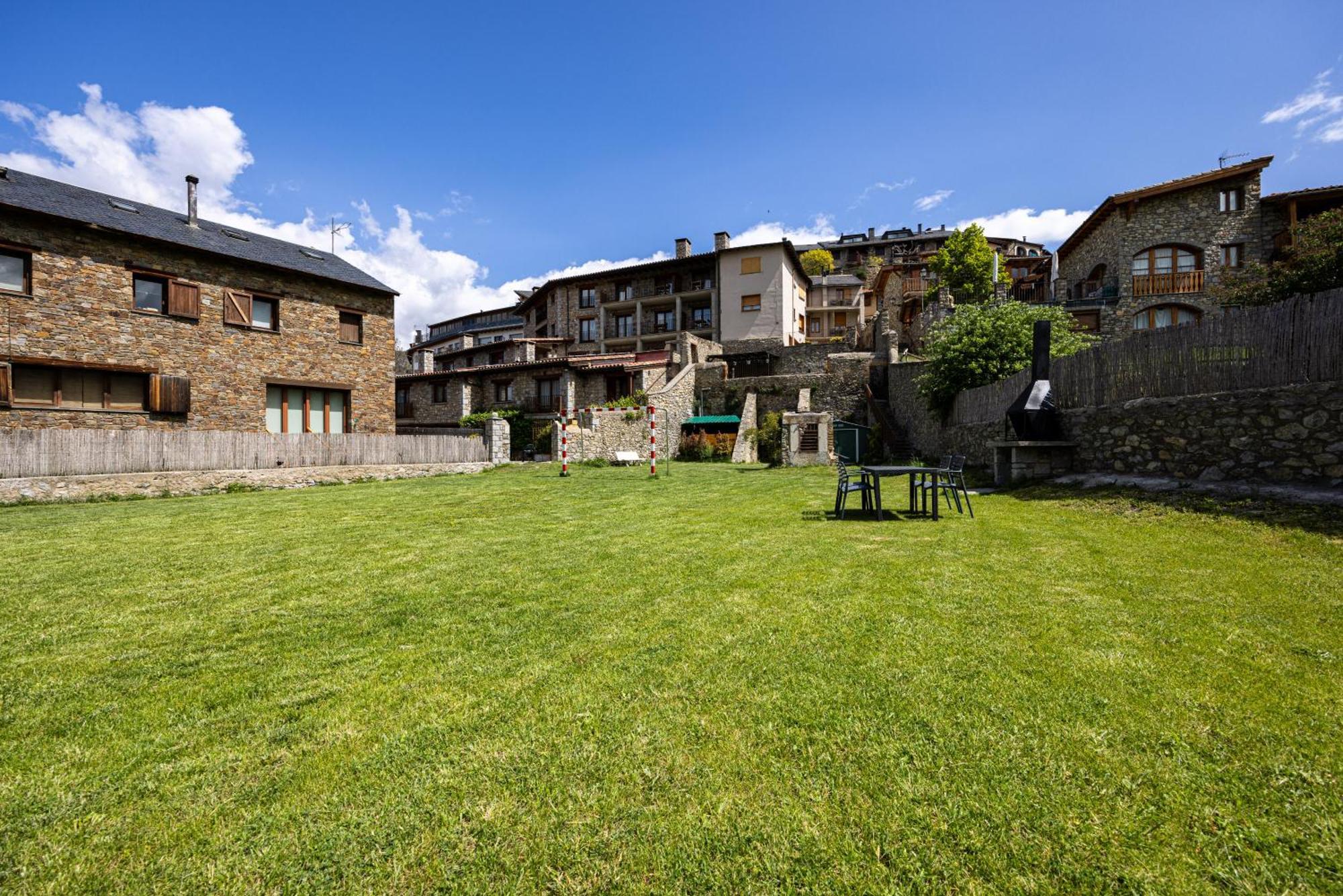 Aparthotel Bellver Bellver De Cerdanya Zewnętrze zdjęcie
