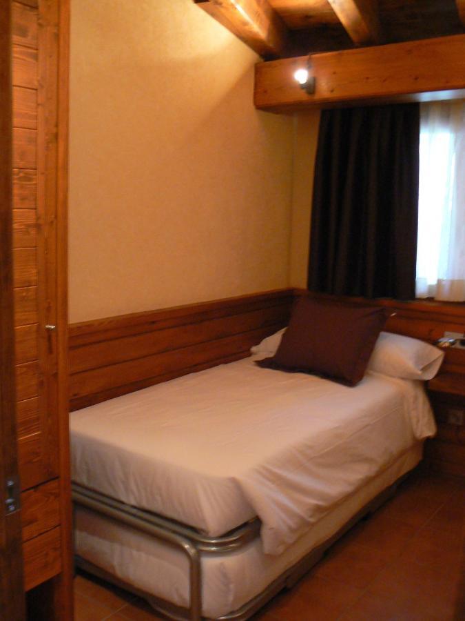 Aparthotel Bellver Bellver De Cerdanya Pokój zdjęcie